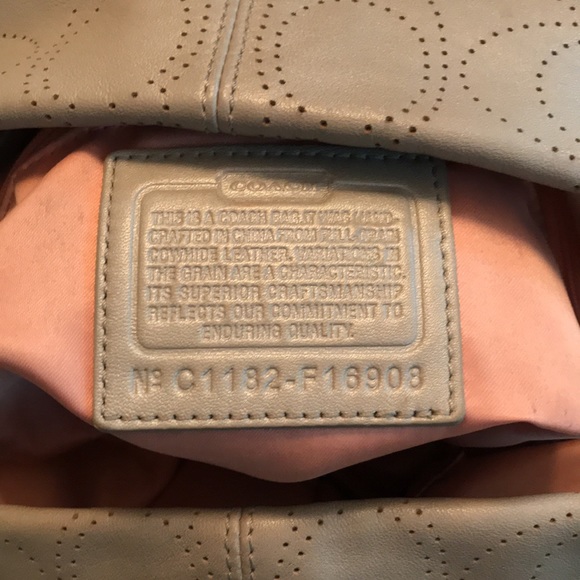 COACH METALLIC PURSE - Picture 5 of 9